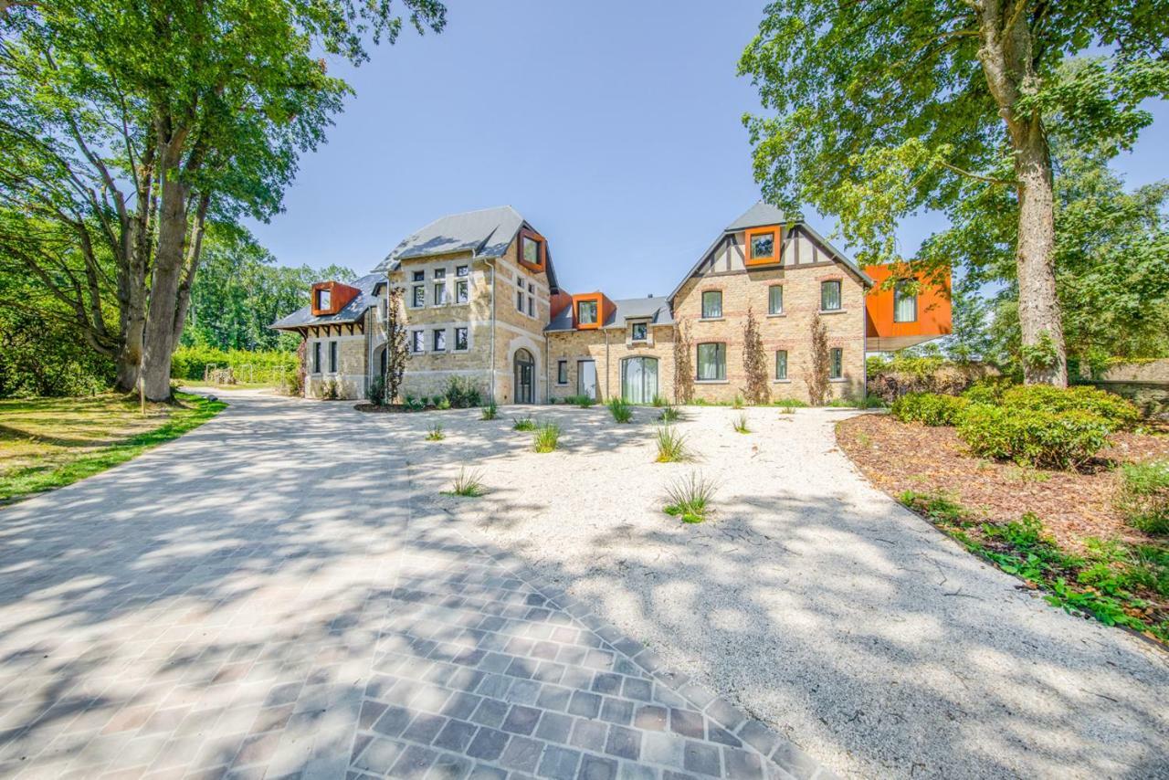 Domaine De Ronchinne - Chateau Et Ecuries Maillen Exteriér fotografie